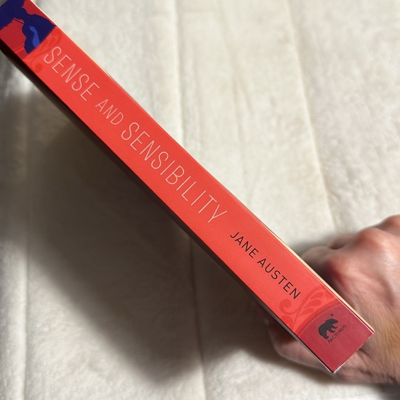 🔥4/$25🔥 Sense and sensibility. Gift giving condition - Picture 3 of 5